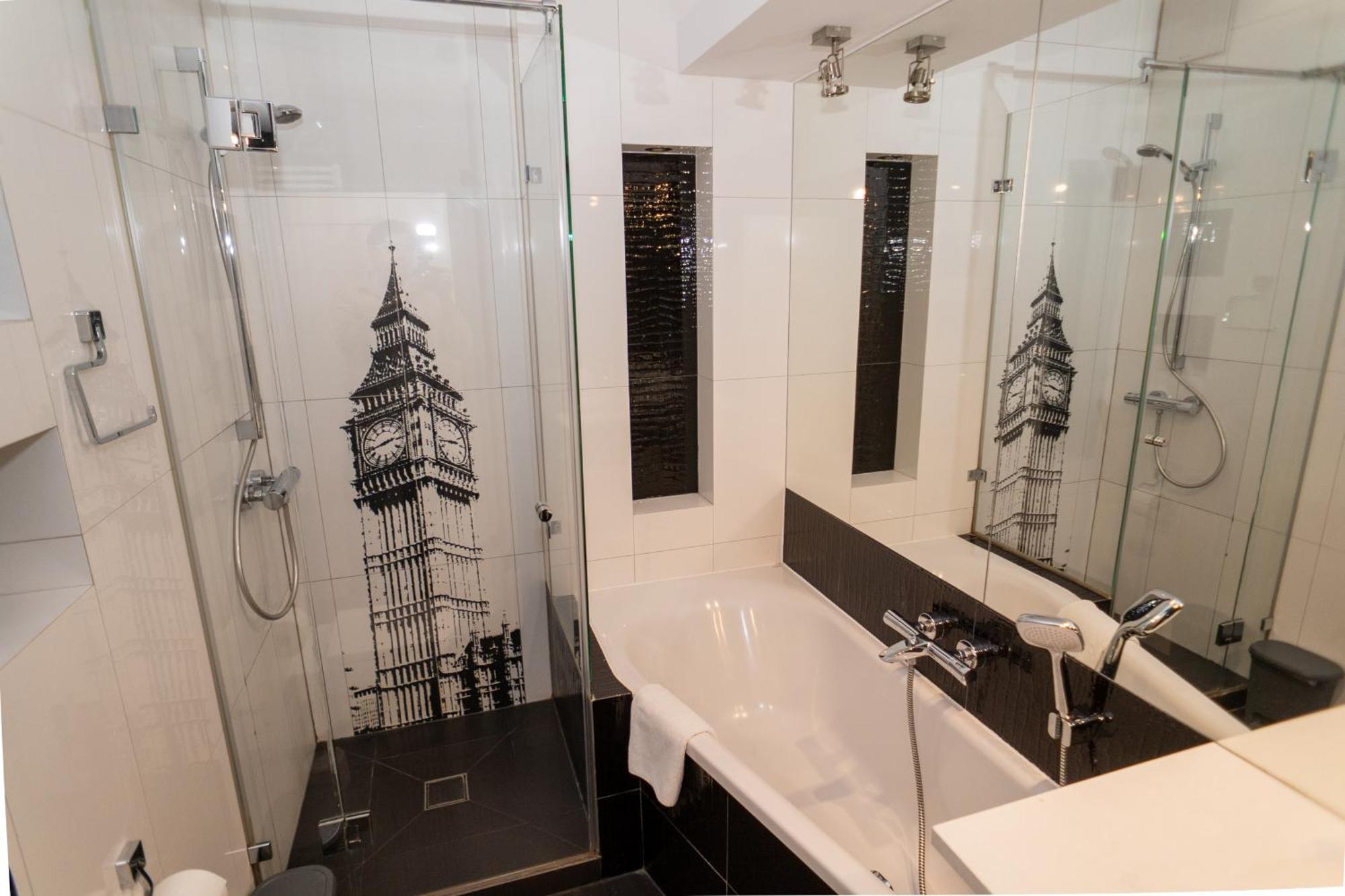 Triton Apartments Warsawa Bagian luar foto