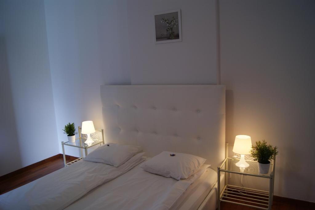 Triton Apartments Warsawa Bagian luar foto
