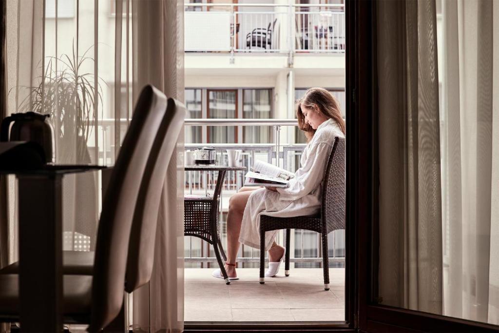 Triton Apartments Warsawa Bagian luar foto